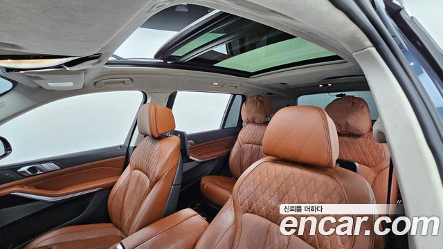 BMW X7 M50i 6STR