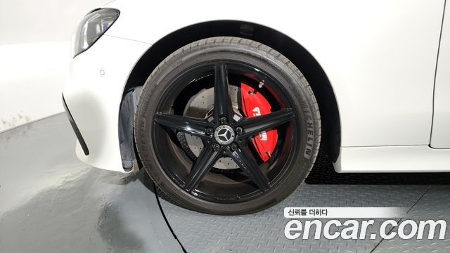 Mercedes-Benz E-Class E300d 4MATIC Coupe