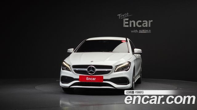 Mercedes-Benz CLA-Class CLA220 AMG Line