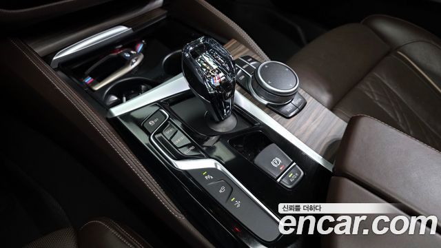 BMW Gran Turismo 640i xDrive Luxury