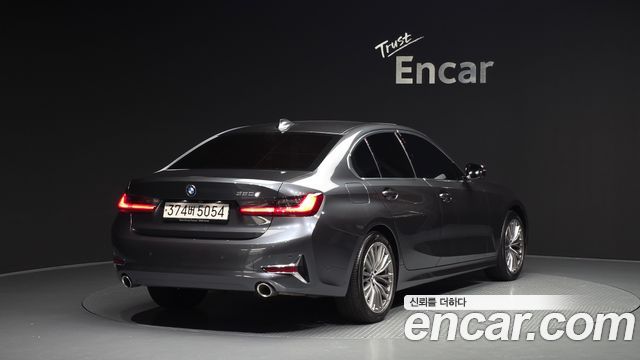 BMW 3-Series 320d Luxury