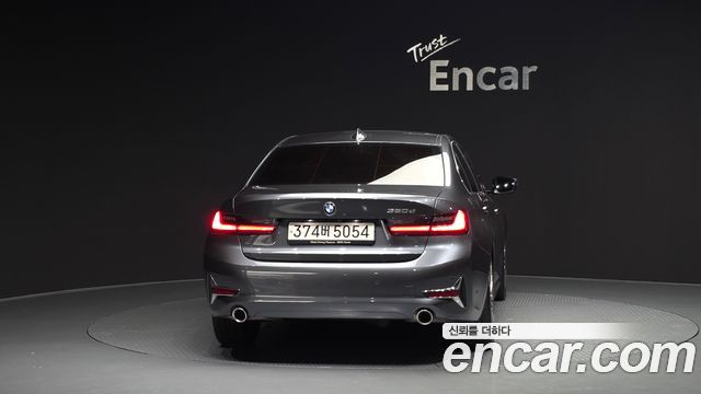 BMW 3-Series 320d Luxury