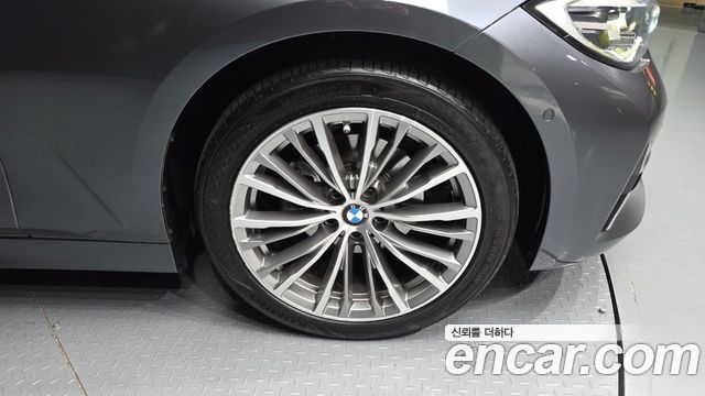 BMW 3-Series 320d Luxury