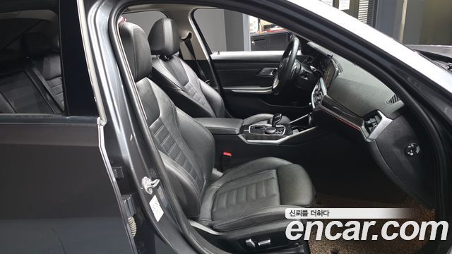 BMW 3-Series 320d Luxury