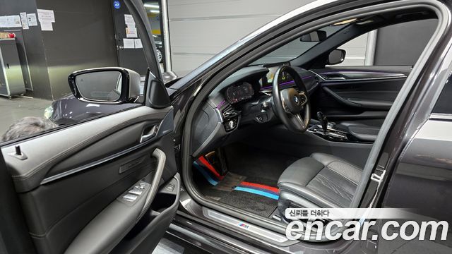 BMW 5-Series 523d M Sport