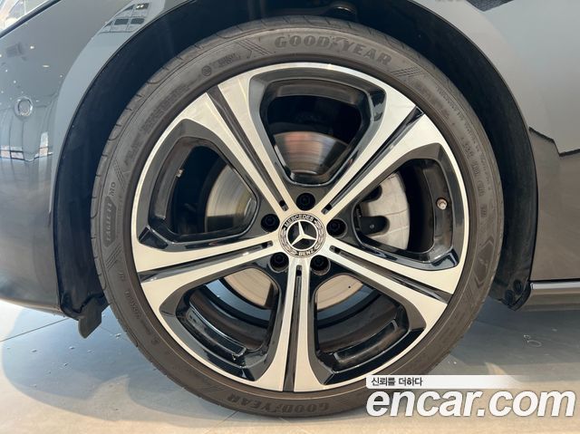 Mercedes-Benz C-Class W206 C300 4MATIC Avantgarde