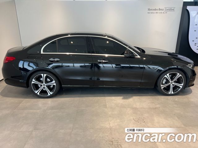 Mercedes-Benz C-Class W206 C300 4MATIC Avantgarde