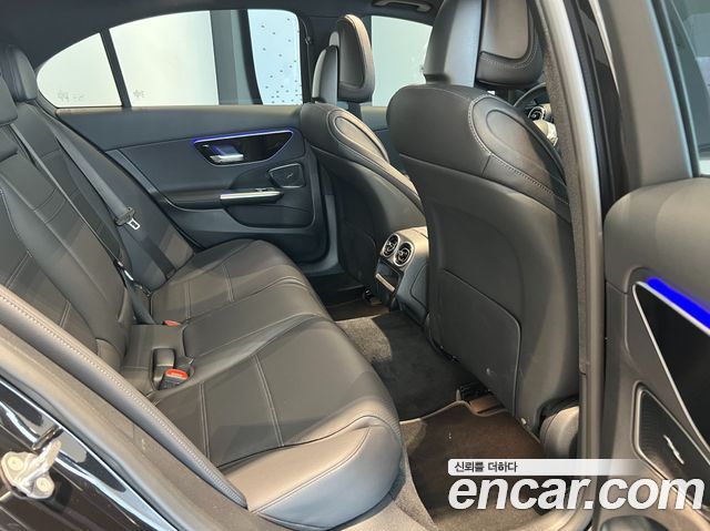 Mercedes-Benz C-Class W206 C300 4MATIC Avantgarde