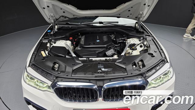 BMW 5-Series 520d M Sport Package Plus