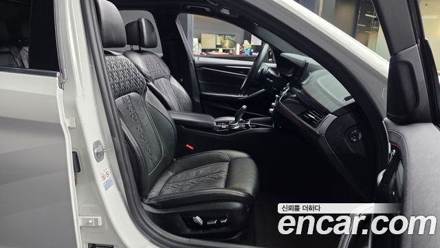 BMW 5-Series 520d M Sport Package Plus