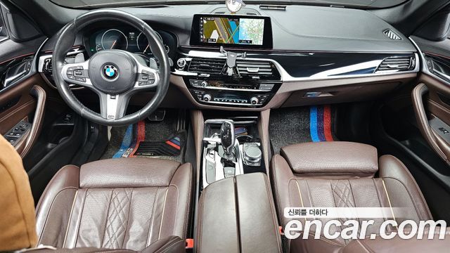 BMW 5-Series 530i M Sport Package Plus