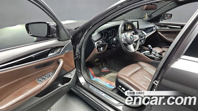 BMW 5-Series 530i M Sport Package Plus