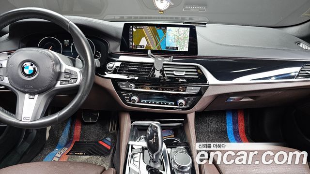 BMW 5-Series 530i M Sport Package Plus