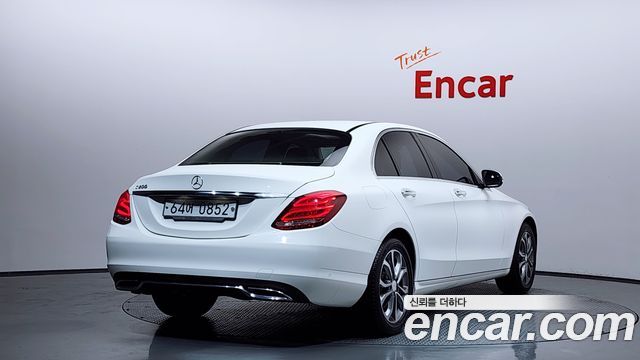 Mercedes-Benz C-Class C200 Avantgarde