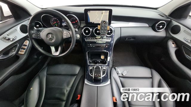 Mercedes-Benz C-Class C200 Avantgarde