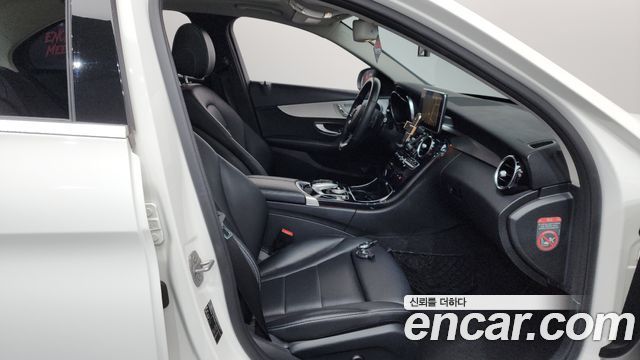 Mercedes-Benz C-Class C200 Avantgarde