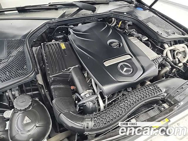 Mercedes-Benz C-Class C200 AMG Line