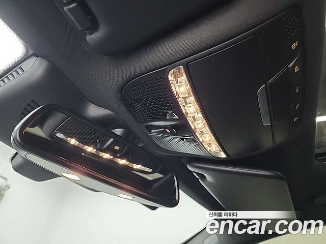 Mercedes-Benz C-Class C200 AMG Line