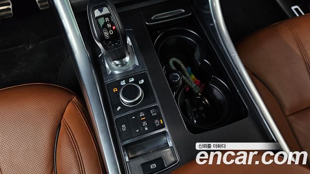 Land Rover Range Rover Sport 3.0 SDV6 HSE Dynamic