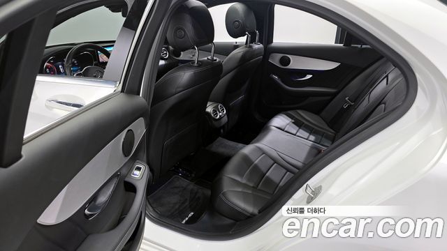 Mercedes-Benz C-Class C200 AMG Line