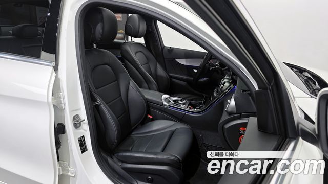 Mercedes-Benz C-Class C200 AMG Line