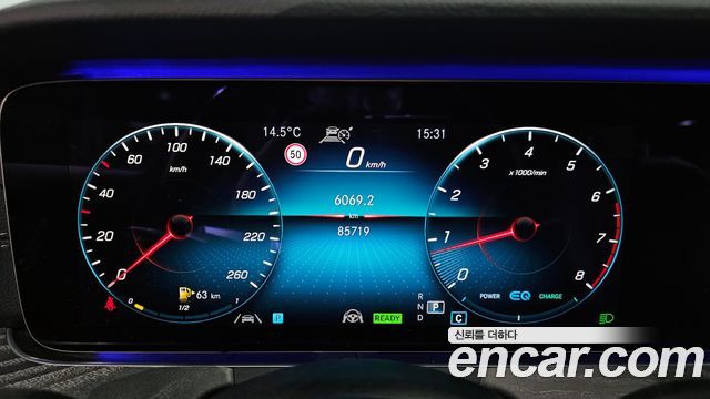 Mercedes-Benz E-Class E350 4MATIC AMG Line