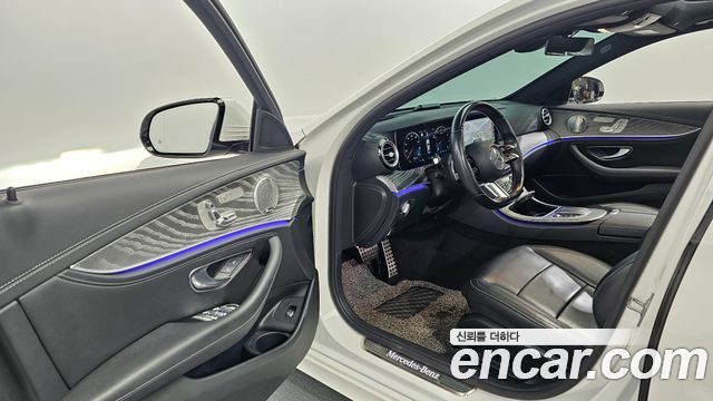 Mercedes-Benz E-Class E350 4MATIC AMG Line