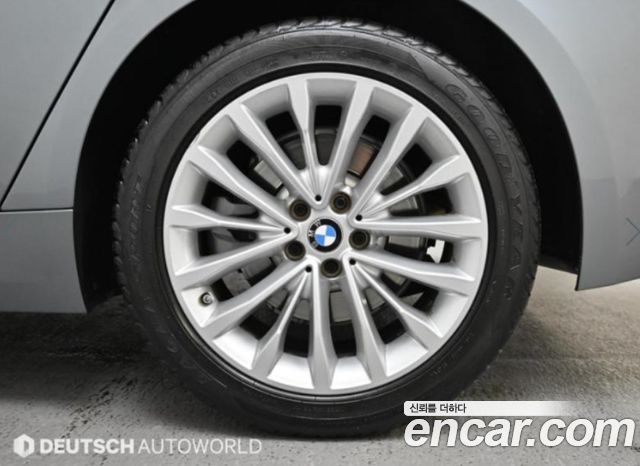 BMW 5-Series 530i xDrive Luxury Plus