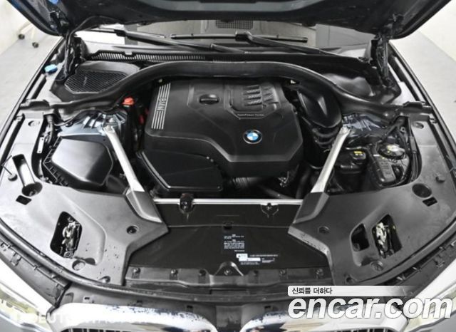 BMW 5-Series 530i xDrive Luxury Plus