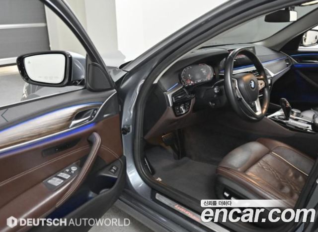 BMW 5-Series 530i xDrive Luxury Plus