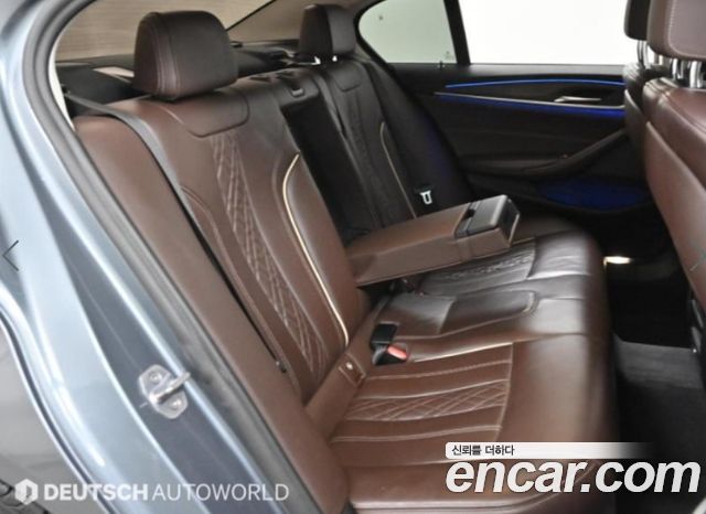 BMW 5-Series 530i xDrive Luxury Plus