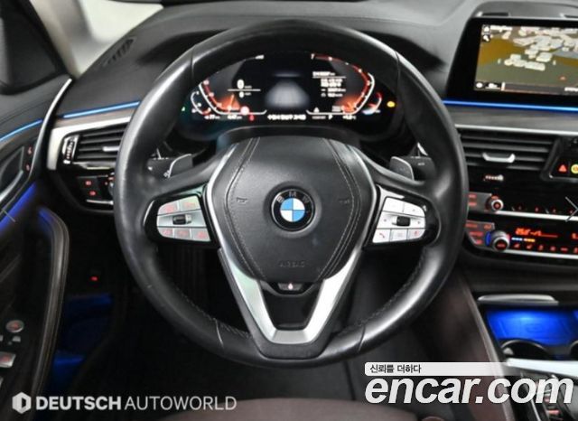 BMW 5-Series 530i xDrive Luxury Plus