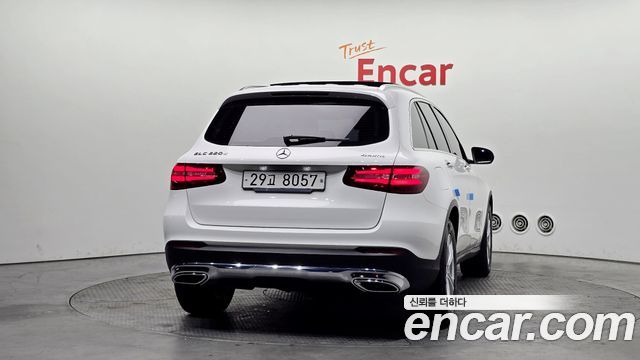 Mercedes-Benz GLC-Class GLC220 d 4MATIC