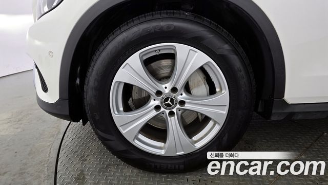Mercedes-Benz GLC-Class GLC220 d 4MATIC