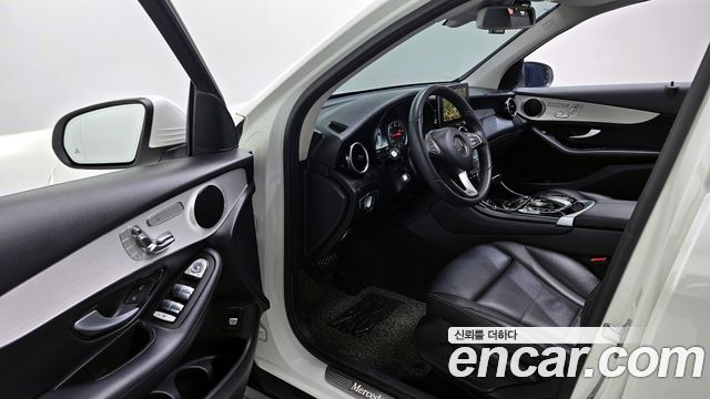 Mercedes-Benz GLC-Class GLC220 d 4MATIC