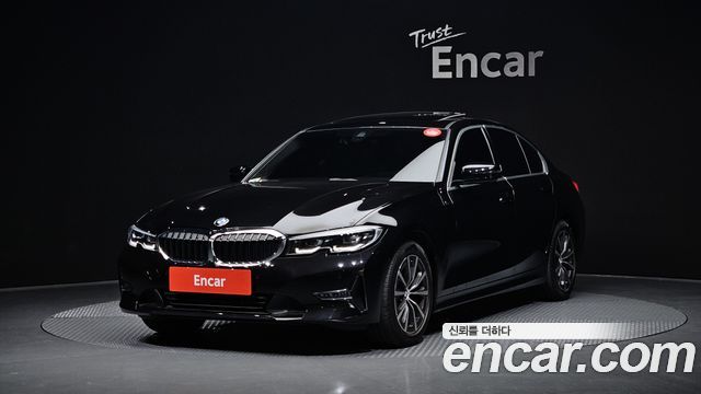 BMW 3-Series 320i