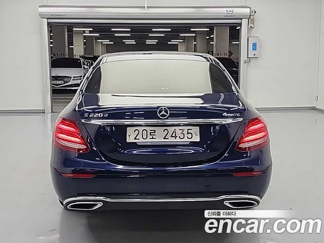 Mercedes-Benz E-Class E220d 4MATIC Avantgarde
