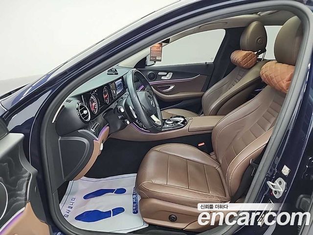 Mercedes-Benz E-Class E220d 4MATIC Avantgarde