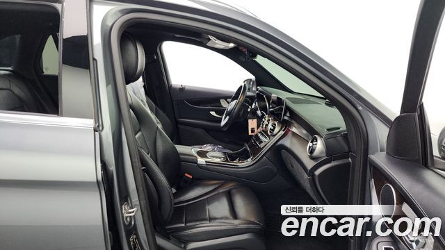 Mercedes-Benz GLC-Class GLC300 4MATIC