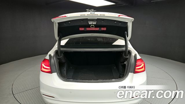 BMW 3-Series 320d
