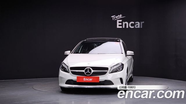 Mercedes-Benz A-Class A200