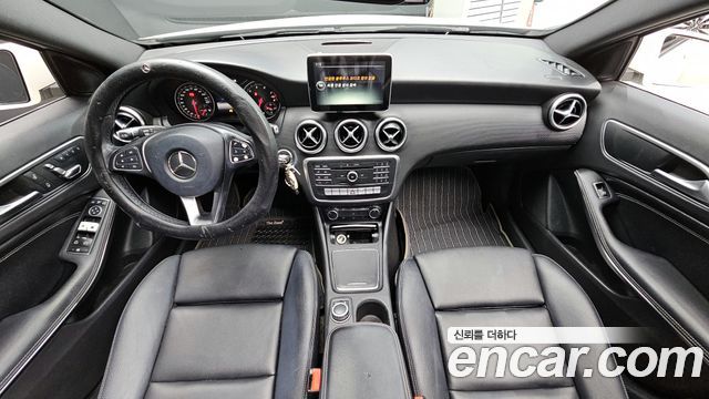 Mercedes-Benz A-Class A200