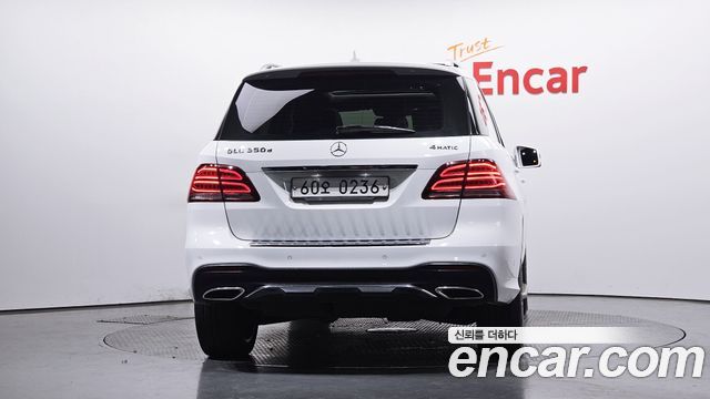 Mercedes-Benz GLE-Class GLE350 d 4MATIC