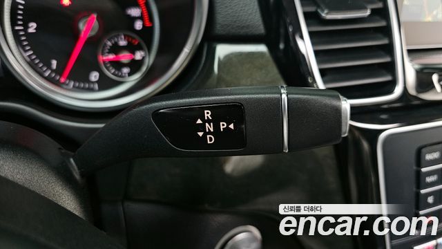 Mercedes-Benz GLE-Class GLE350 d 4MATIC
