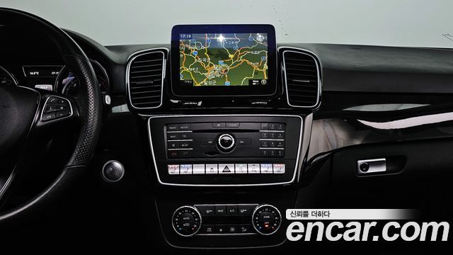 Mercedes-Benz GLE-Class GLE350 d 4MATIC