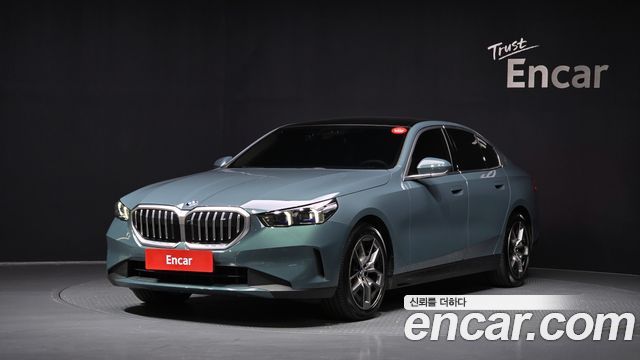 BMW 5-Series 520i