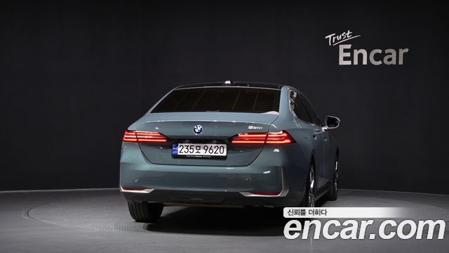 BMW 5-Series 520i