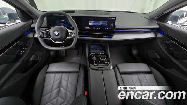 BMW 5-Series 520i