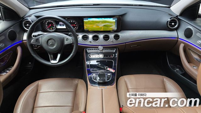 Mercedes-Benz E-Class E200 Avantgarde