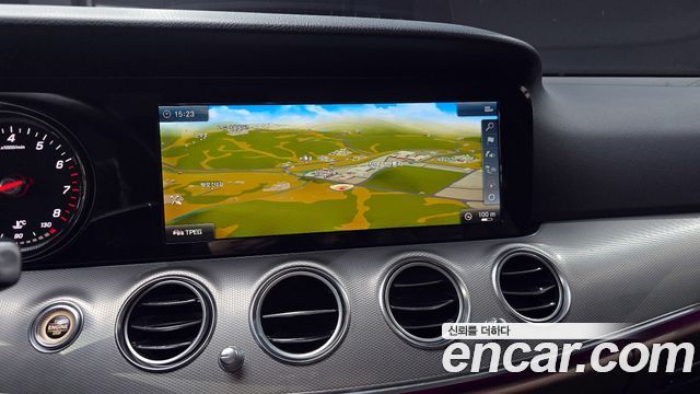 Mercedes-Benz E-Class E200 Avantgarde